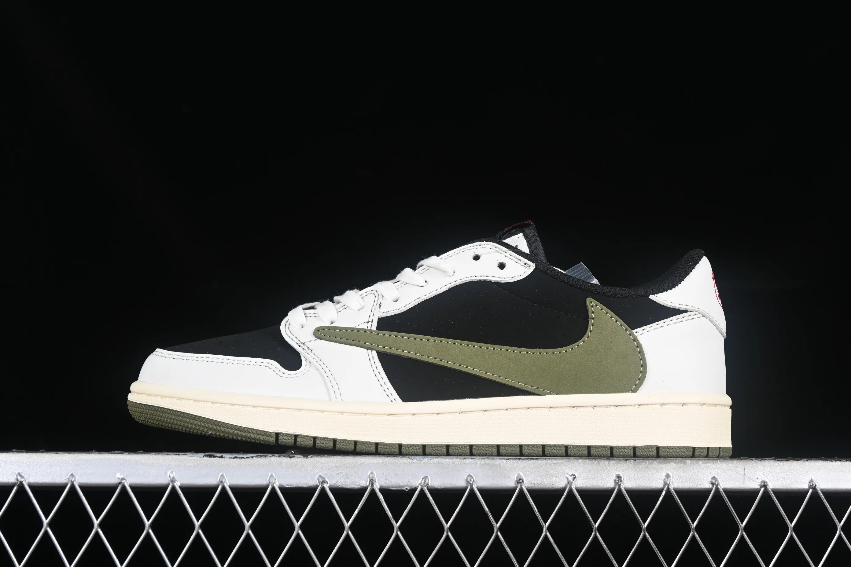 All categories Air Jordan Jordan series basketball shoes Air Jordan 1 Low B1 special price Travis Scott x Air Jordan 1 Low OG AJ1 Joe 1 undercut low DZ4137-106